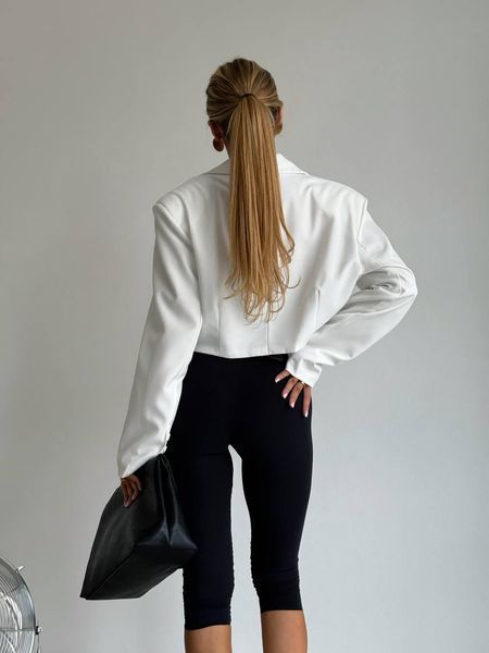 Жіночий укорочений піджак у стилі оверсайз 108 фото